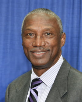 Henderson Holmes Pic