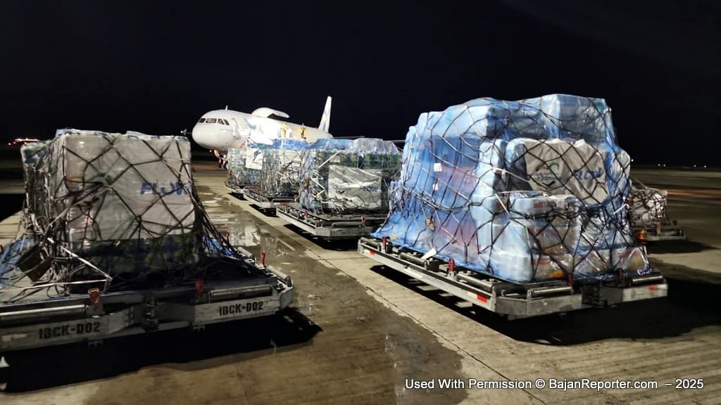 The flight arrived in Kingston before dawn, where Flow Jamaica’s local operations team immediately began distributing supplies to the hardest-hit communities.